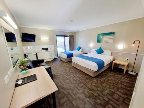 Geraldton Motor Inn - VIC Tourism 3