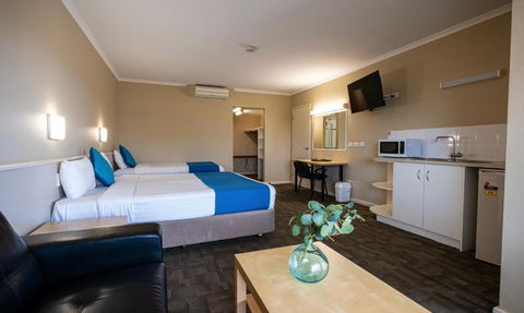 Geraldton Motor Inn - VIC Tourism 2