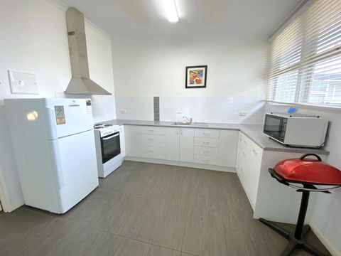 Getaway Villas Unit 383 - VIC Tourism 4