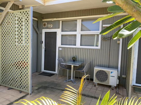 Getaway Villas Unit 3811 - VIC Tourism 0