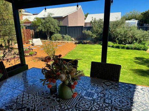 Glass Street Retreat - VIC Tourism 0