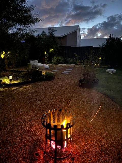 Glass Street Retreat - VIC Tourism 1