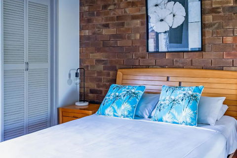 Glen Eden Beach Resort - VIC Tourism 1