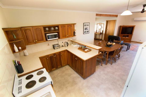 Glenlee Cottage - VIC Tourism 4