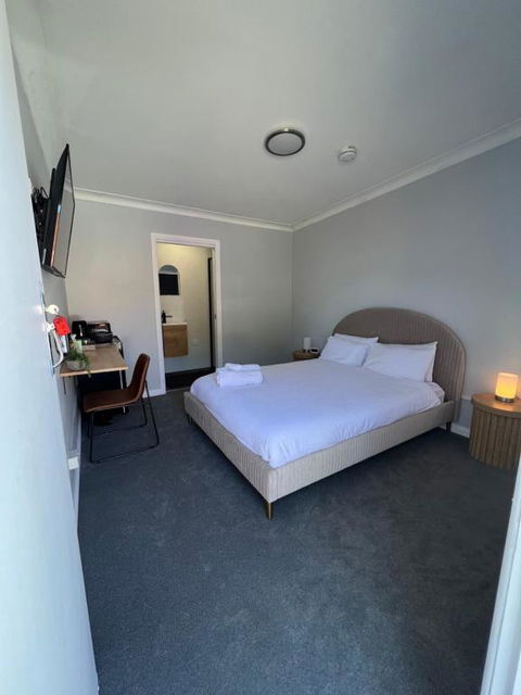 Gold Reef Adelong - VIC Tourism 4