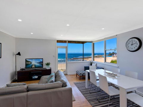 Golden Sands 1 - Absolute Beachfront - VIC Tourism 1