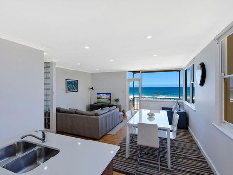 Golden Sands 1 - Absolute Beachfront - VIC Tourism 2