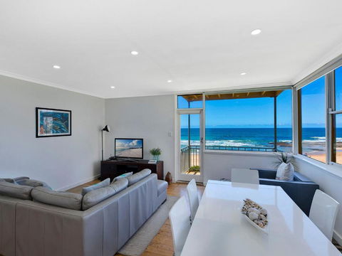 Golden Sands 1 - Absolute Beachfront - VIC Tourism 0