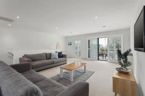 Golf Beach Retreat Torquay - VIC Tourism 4