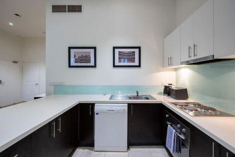 Gordons Place Entire Apartment CBD Location - VIC Tourism 3