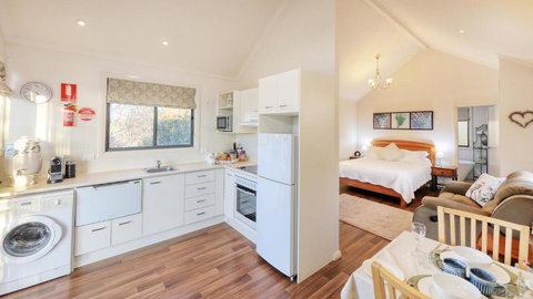 Grace Cottages - VIC Tourism 2