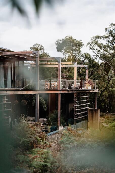 Grand Designs Eco Bush Retreat - VIC Tourism 4