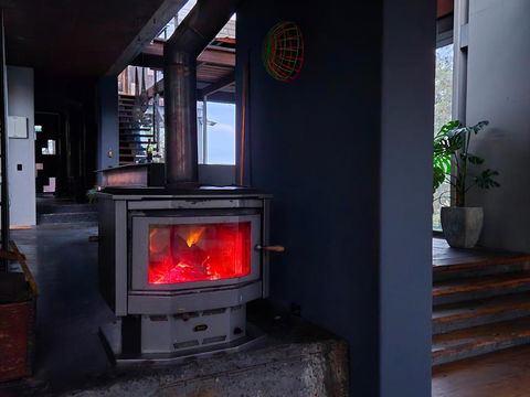 Grand Designs Eco Bush Retreat - VIC Tourism 2