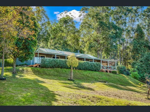 Grandview Lodge - VIC Tourism 0