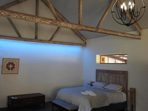 Grape Pickers Cottage - VIC Tourism 3
