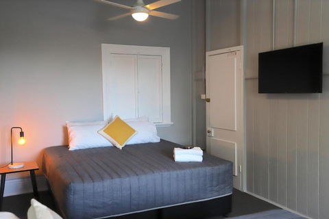 Great Northern Hotel - VIC Tourism 1