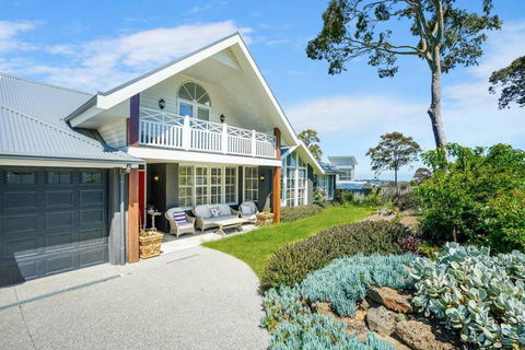 Great View House In Mt Eliza - VIC Tourism 4