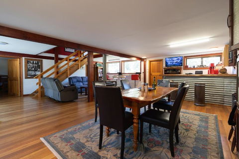 Gulkula2 Wildlife Retreat - VIC Tourism 0