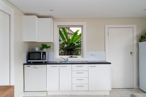 Gull Cottage By Beach Stays - VIC Tourism 4