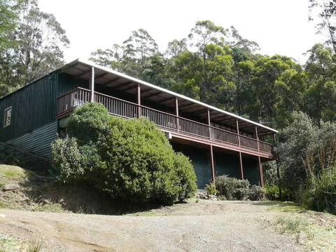 Gumleaves Bush Retreat - VIC Tourism 0