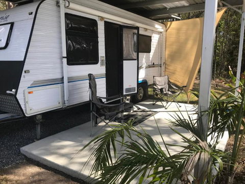 Gympie Luxury Caravan With Ensuite Bathroom - VIC Tourism 0