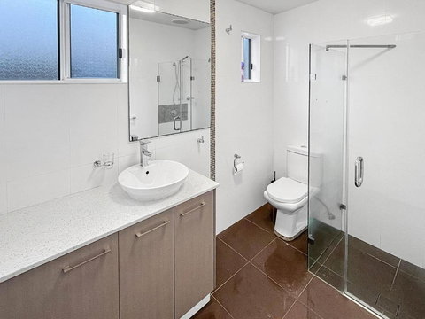 H2O Holiday Apartments - Unit 10 - VIC Tourism 1