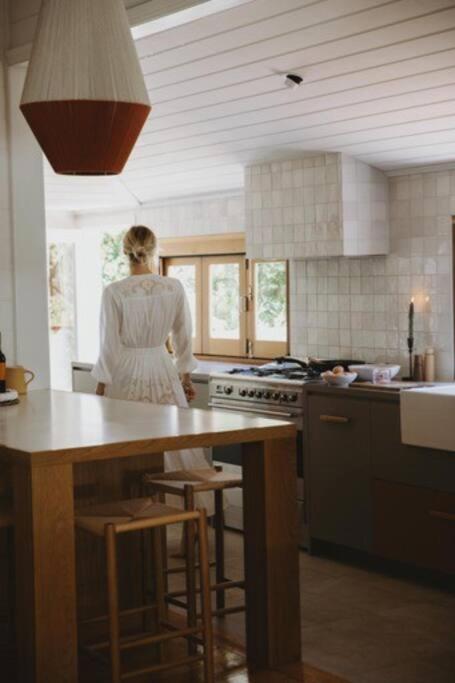 Herrings House, An Iconic Designer Nature Retreat - VIC Tourism 3