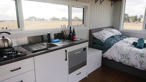 Hounds Run Vineyard - Tiny House In The Grampians - VIC Tourism 2