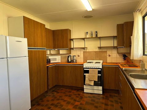 House By The Vines - VIC Tourism 3