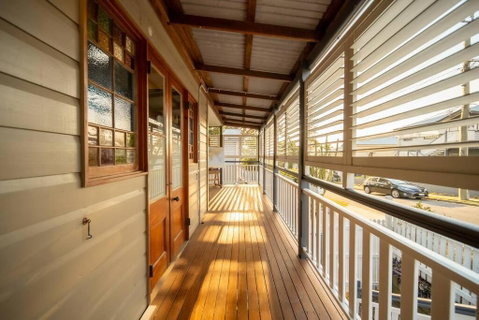 House Of Fairy Wren -Charming Queenslander Cottage Mins Drive To Brisbane CBD And Gabba Stadium! - VIC Tourism 1