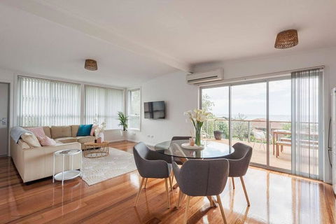 House On Hampson - VIC Tourism 0