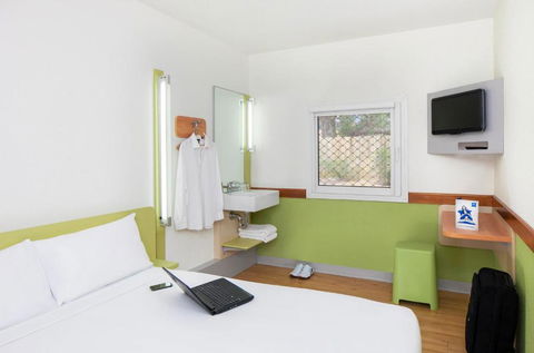 Ibis Budget - Melbourne Airport - VIC Tourism 0