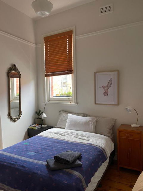 Iconic Lygon Street Home - VIC Tourism 3