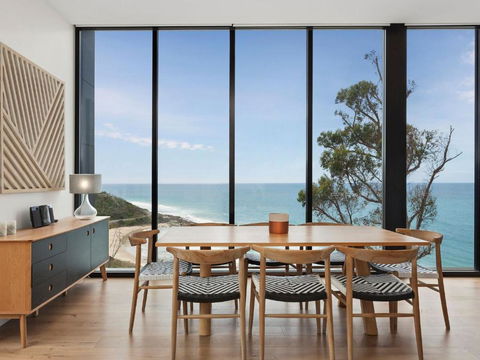 Iluka Blue - VIC Tourism 2