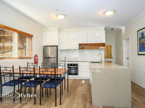 Inala 5 - VIC Tourism 1