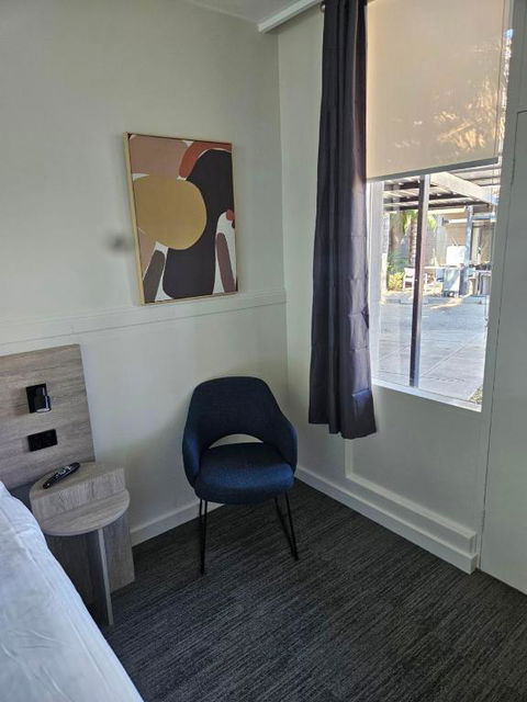International Hotel Motel - VIC Tourism 3