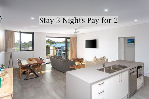 Ishtar Apartment 4- Best Water Views - VIC Tourism 0