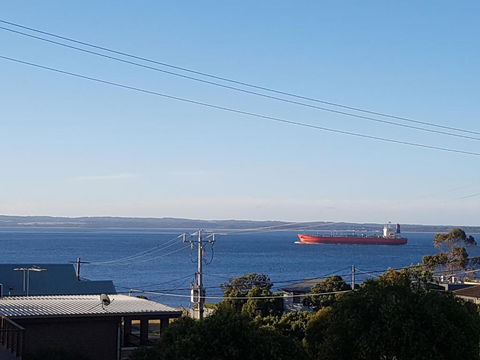 Island Getaway - VIC Tourism 2