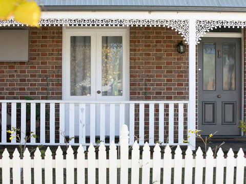 Advilla - Stylish, Charming And Central Location - VIC Tourism 3