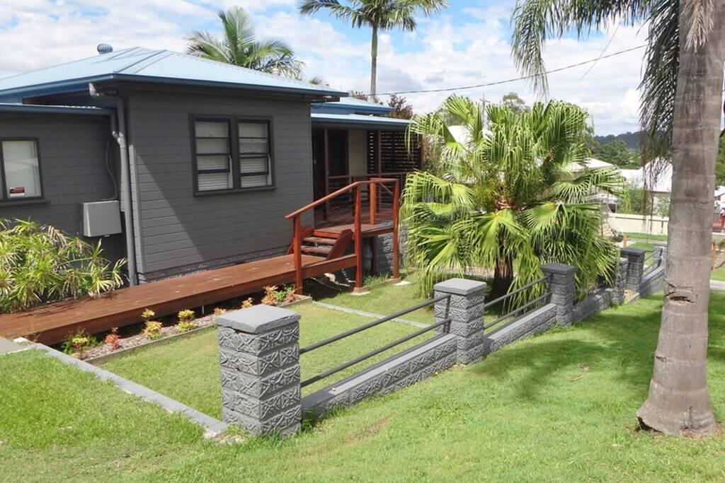Jacky Bulbin Flat NSW VIC Tourism