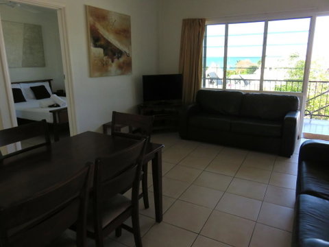 Airlie Beach Apartments - VIC Tourism 1