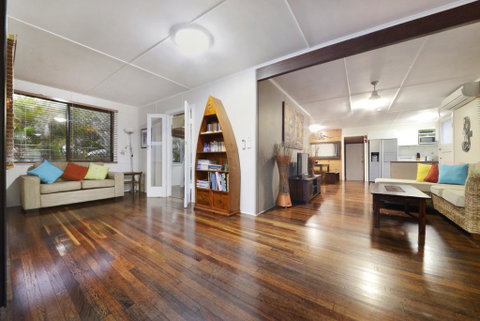 Airlie Getaway - Airlie Beach - VIC Tourism 0