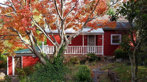 Akarana Cottage - VIC Tourism 1