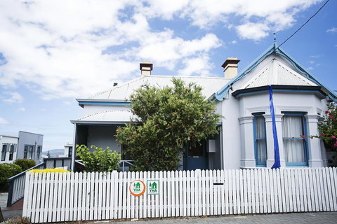 Albany Bayview Lodge YHA - VIC Tourism 2