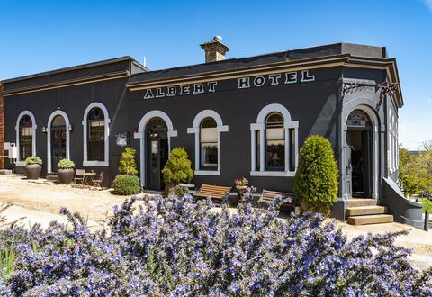 Albert Guest House And Mills Spa Suites - VIC Tourism 0