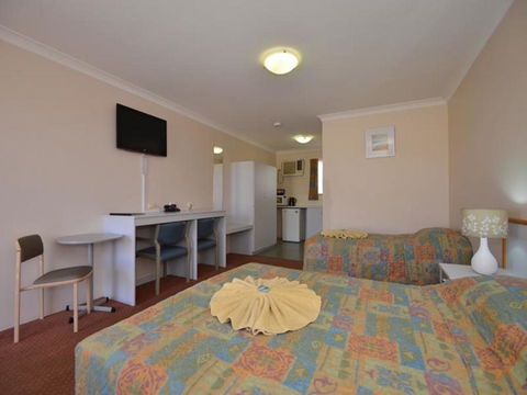 Albion Hotel - VIC Tourism 3