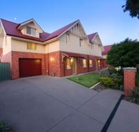 Albury Suites - Schubach Street - VIC Tourism