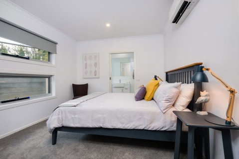 Albury Yalandra Apartment 1 - VIC Tourism 3