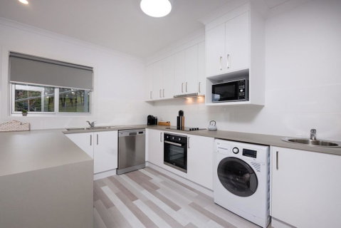 Albury Yalandra Apartment 3 - VIC Tourism 3