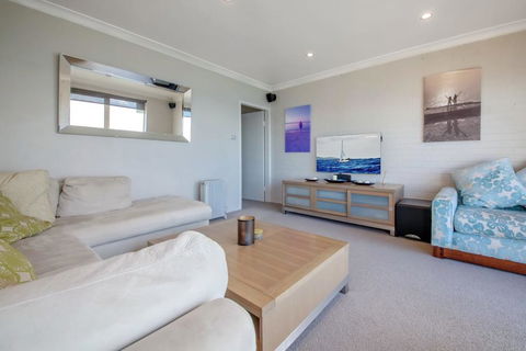 Alcheringa Unit 3 & 4, 32 Sandy Point Road - VIC Tourism 2